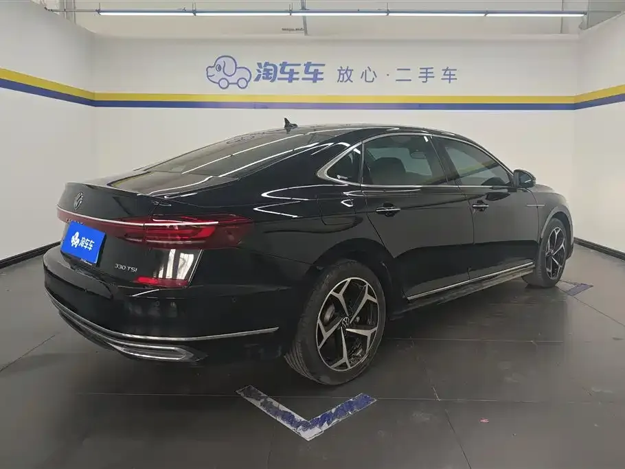 Volkswagen Passat — фото 5