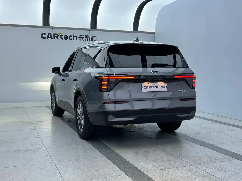 Ford Edge — фото 6