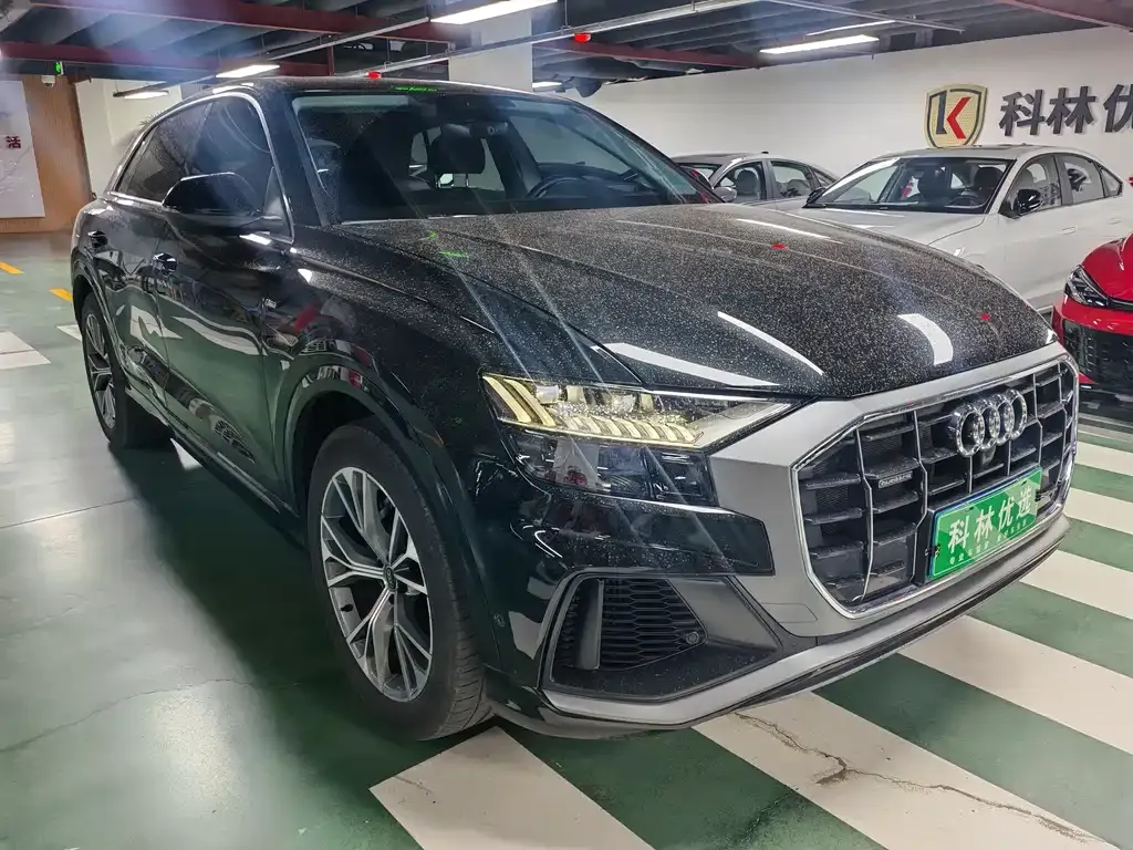 Audi Q8 2023 из CN, фото 5