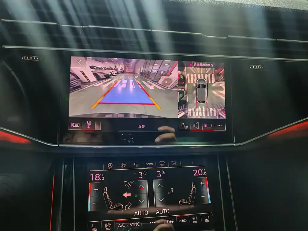 Audi Q8 2023 из CN, фото 3