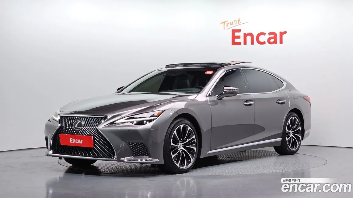 Lexus LS