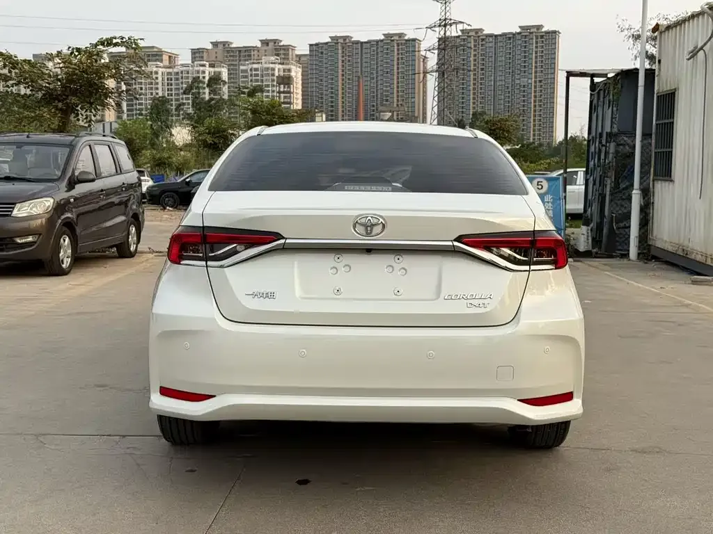Toyota Corolla 2021 из CN, фото 8
