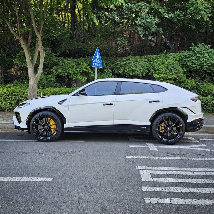 Lamborghini Urus 2023 из KR, фото 6
