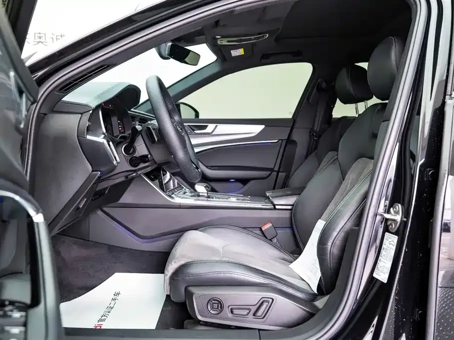Audi A6L 2022 из CN, фото 4