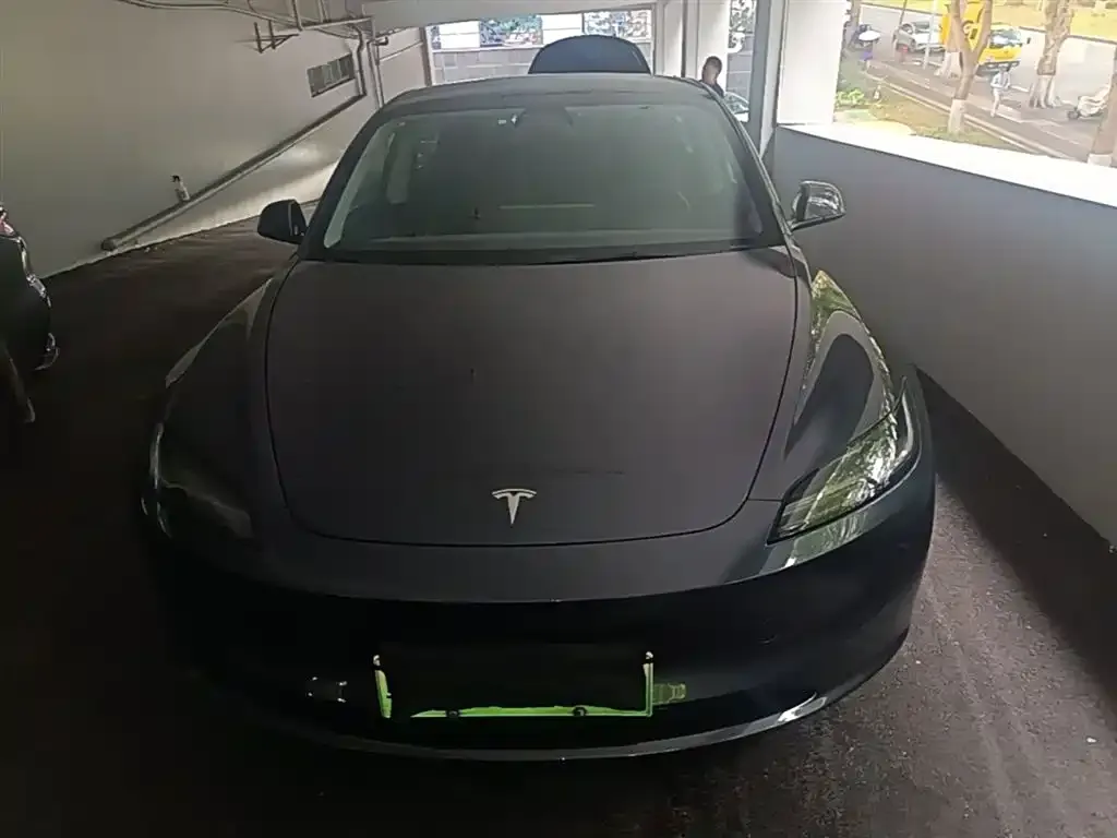 Tesla Model 3 — фото 2
