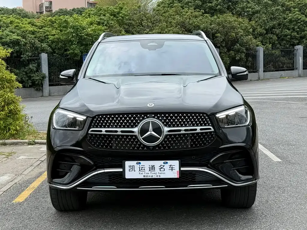 Mercedes-Benz GLE — фото 1