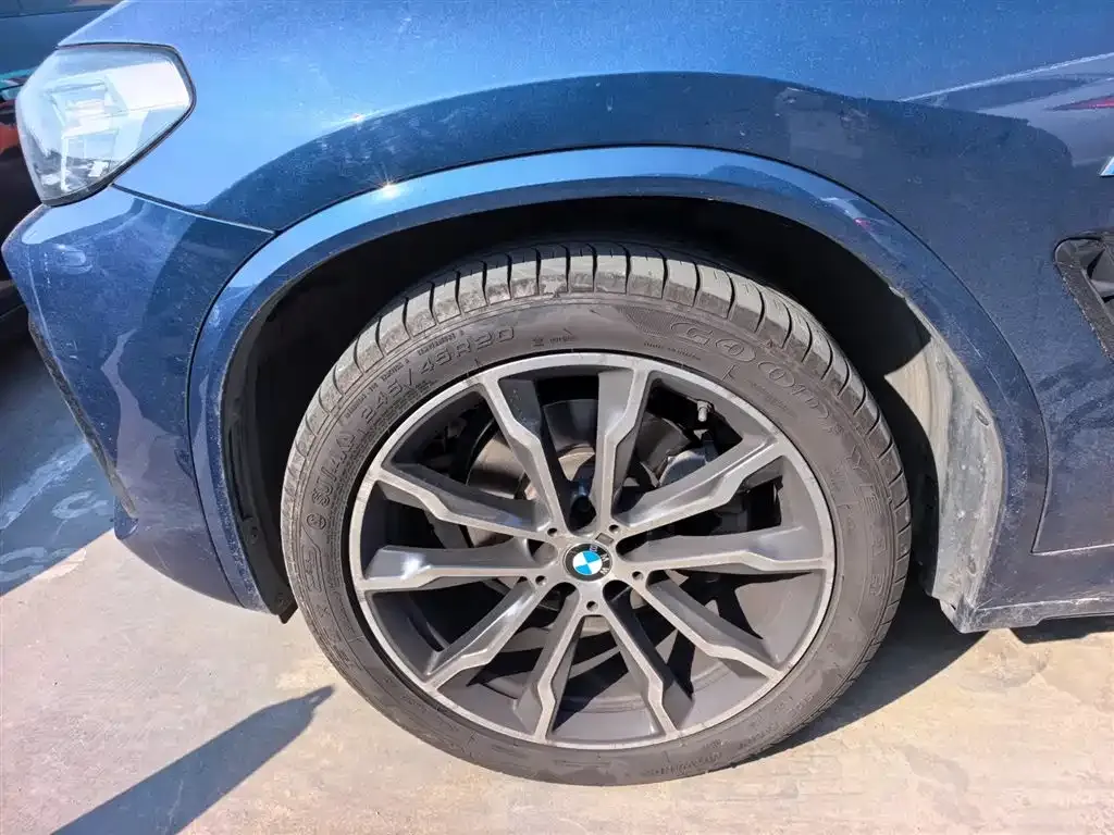 BMW X3 — фото 9