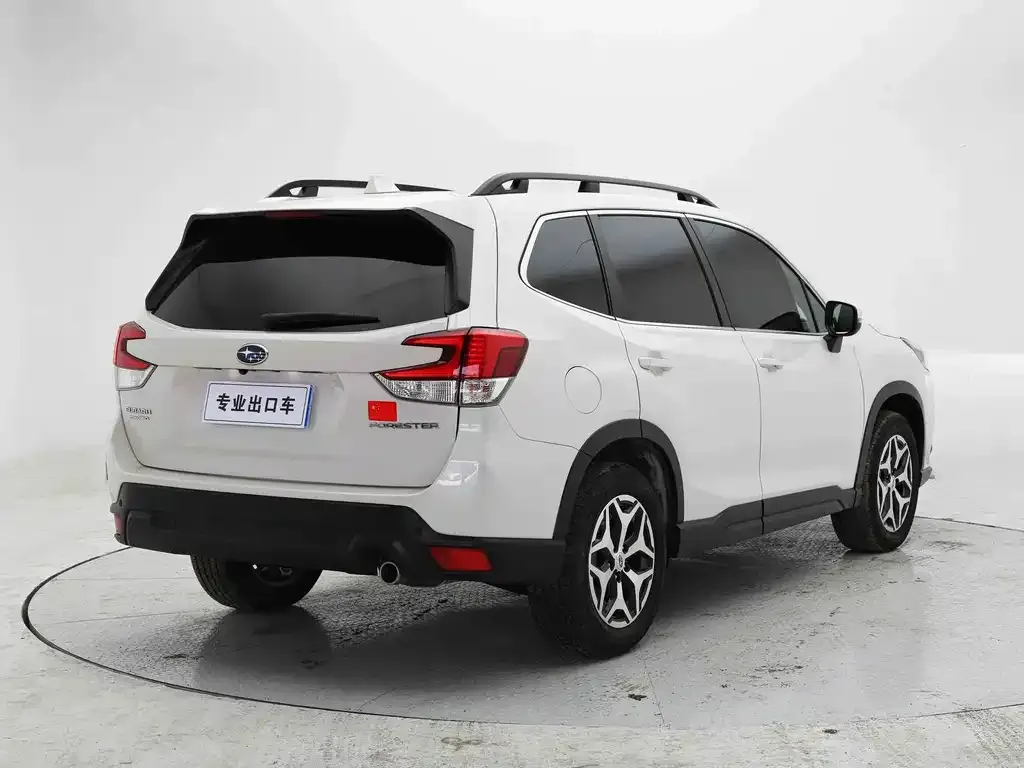 Subaru Forester 2023 из CN, фото 2
