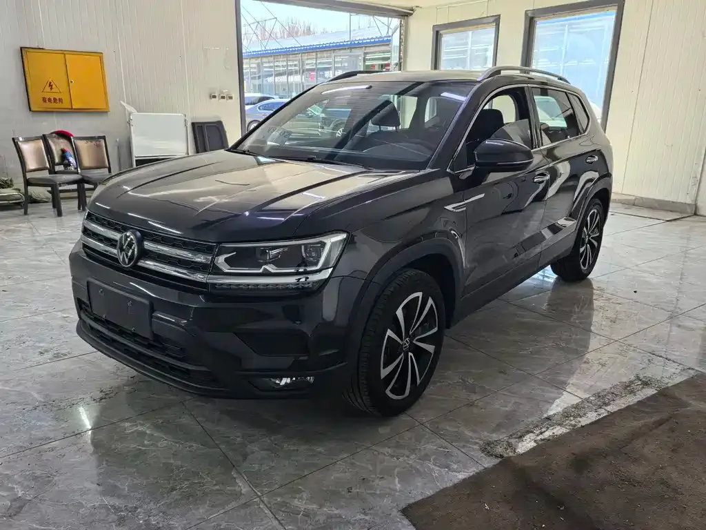 Volkswagen Tharu — фото 1
