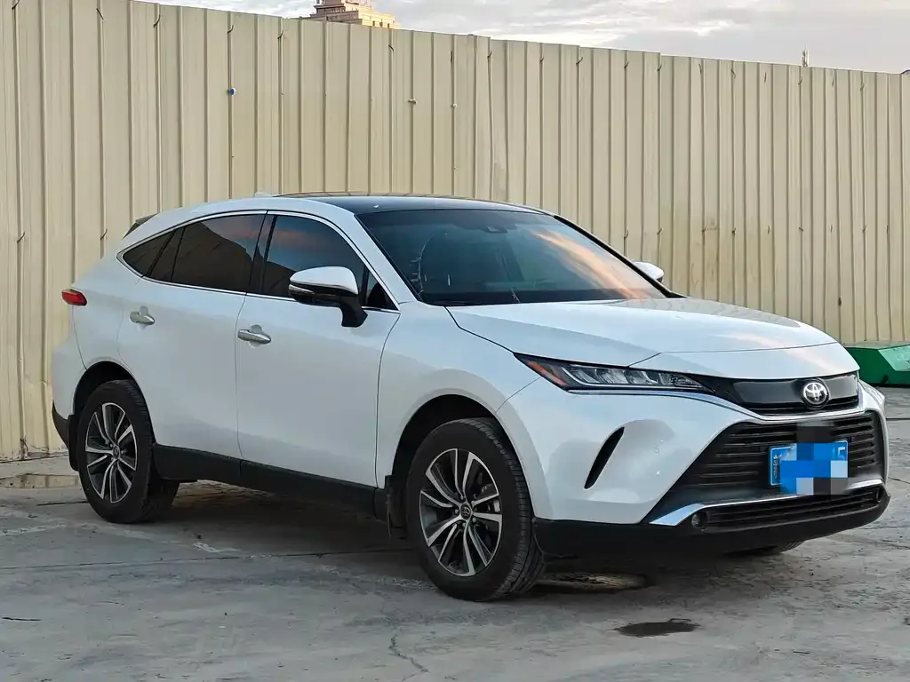 Toyota Harrier — фото 4