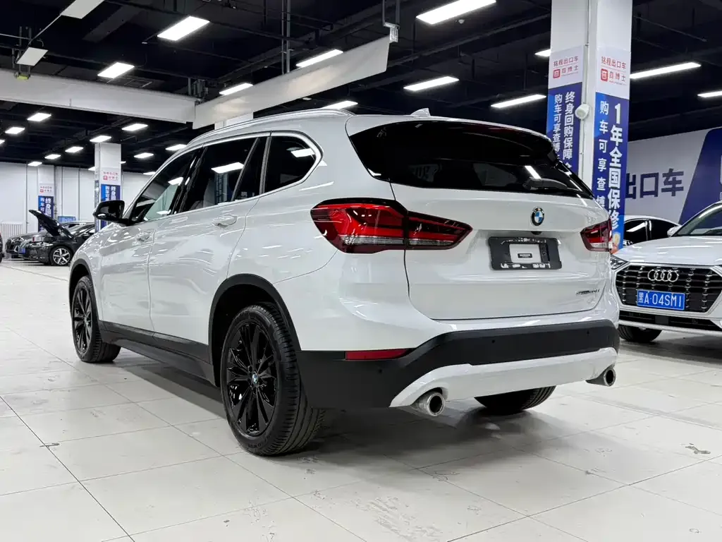 BMW X1 — фото 4