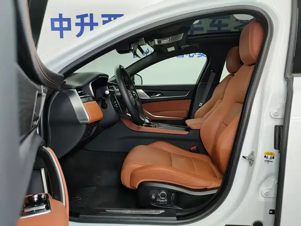 Jaguar XFL 2024 из CN, фото 8