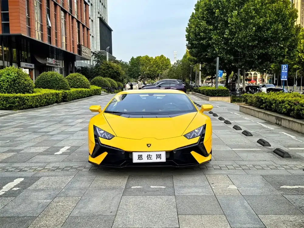 Lamborghini Huracan — фото 10