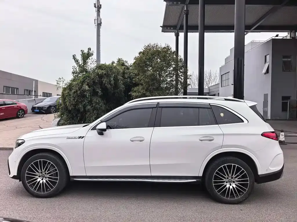 Mercedes-Benz GLC 2023 из CN, фото 2