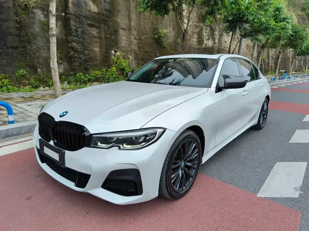 BMW 3 Series 2021 из CN, фото 1