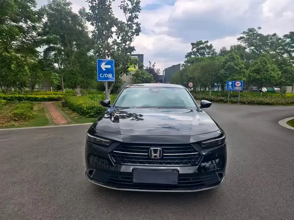 Honda Accord — фото 3