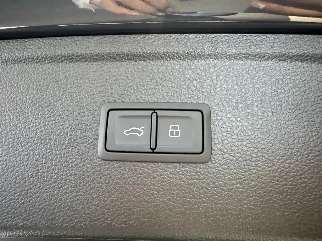 Audi Q5L 2025 из CN, фото 10