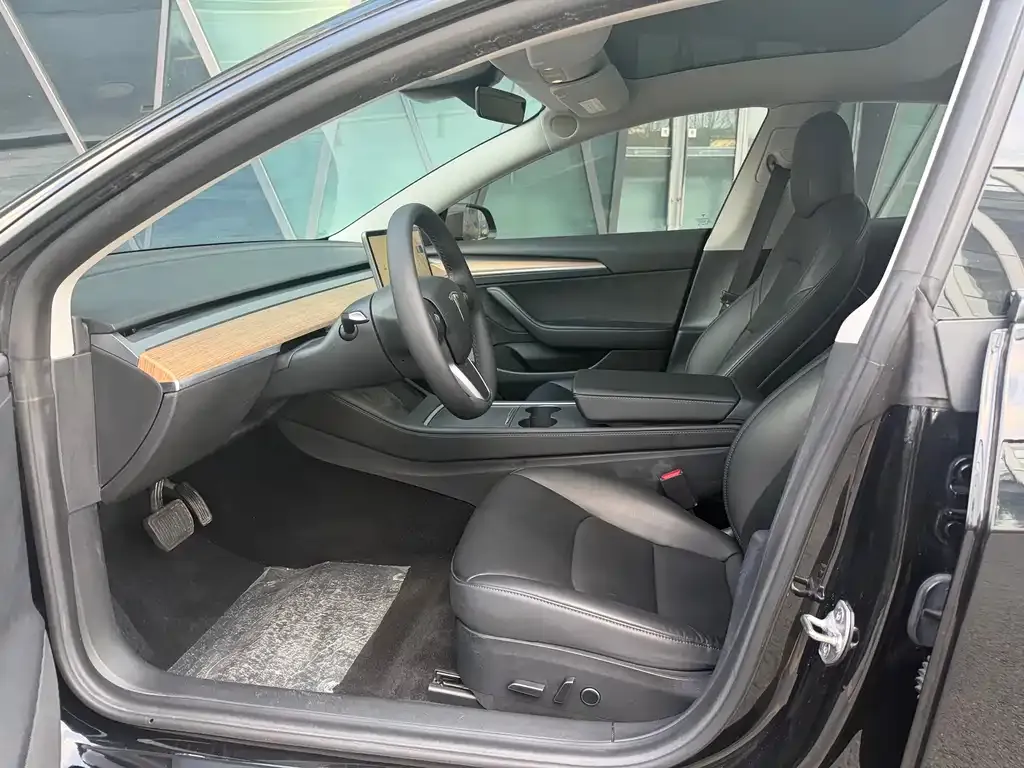 Tesla Model 3 2023 из CN, фото 4