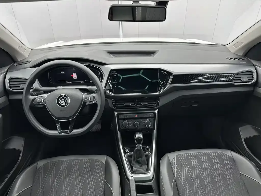 Volkswagen T-Cross — фото 6