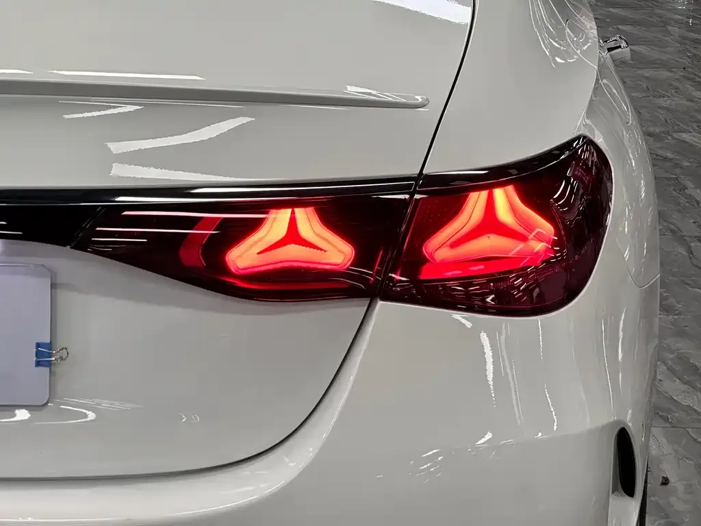 Mercedes-Benz E-Class (Import) 2024 из CN, фото 4