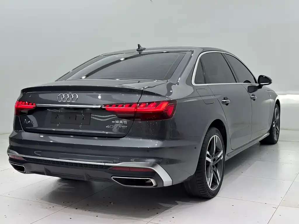 Audi A4L 2024 из CN, фото 2