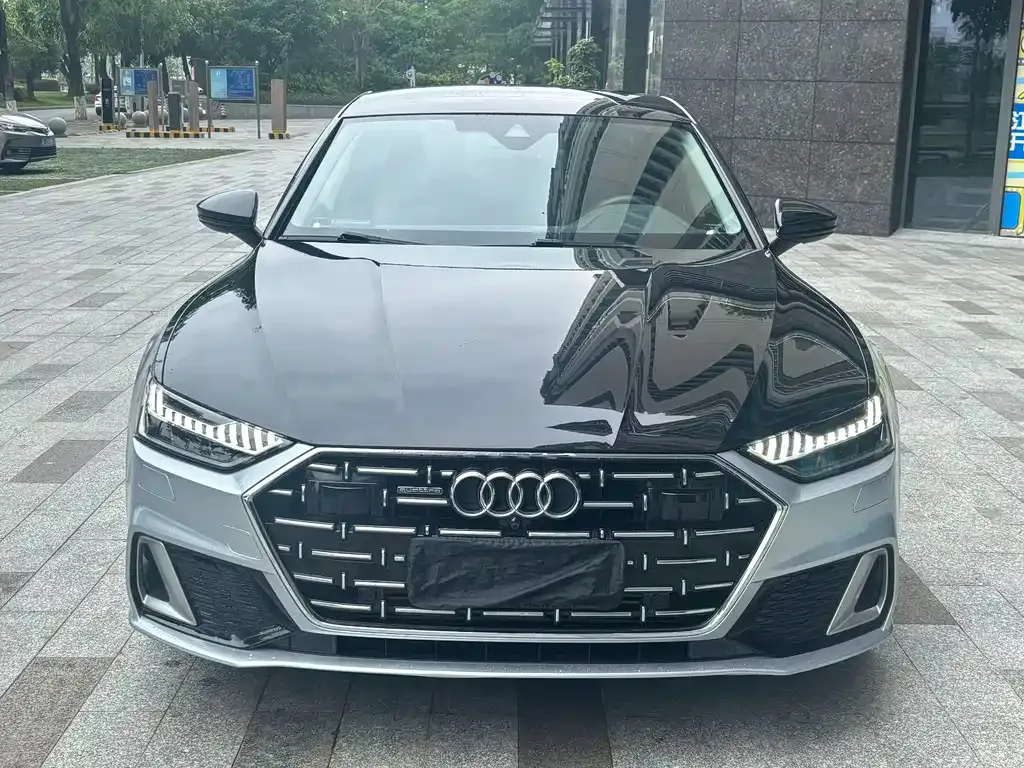 Audi A7L — фото 7