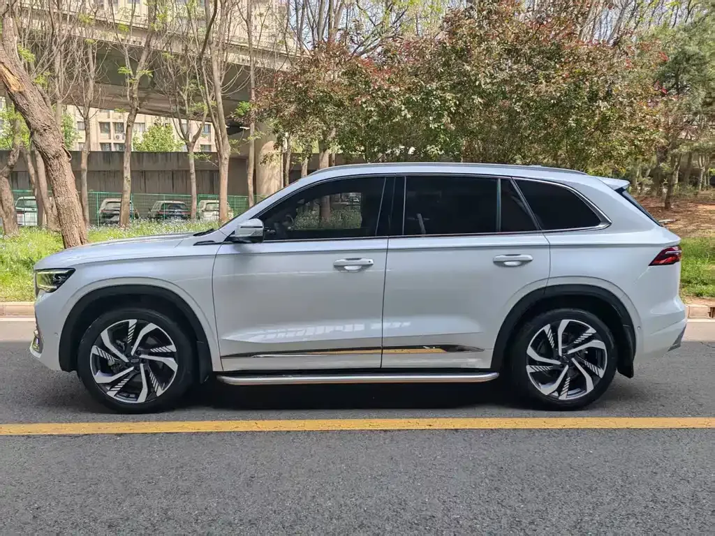 Geely Xingyue L — фото 9