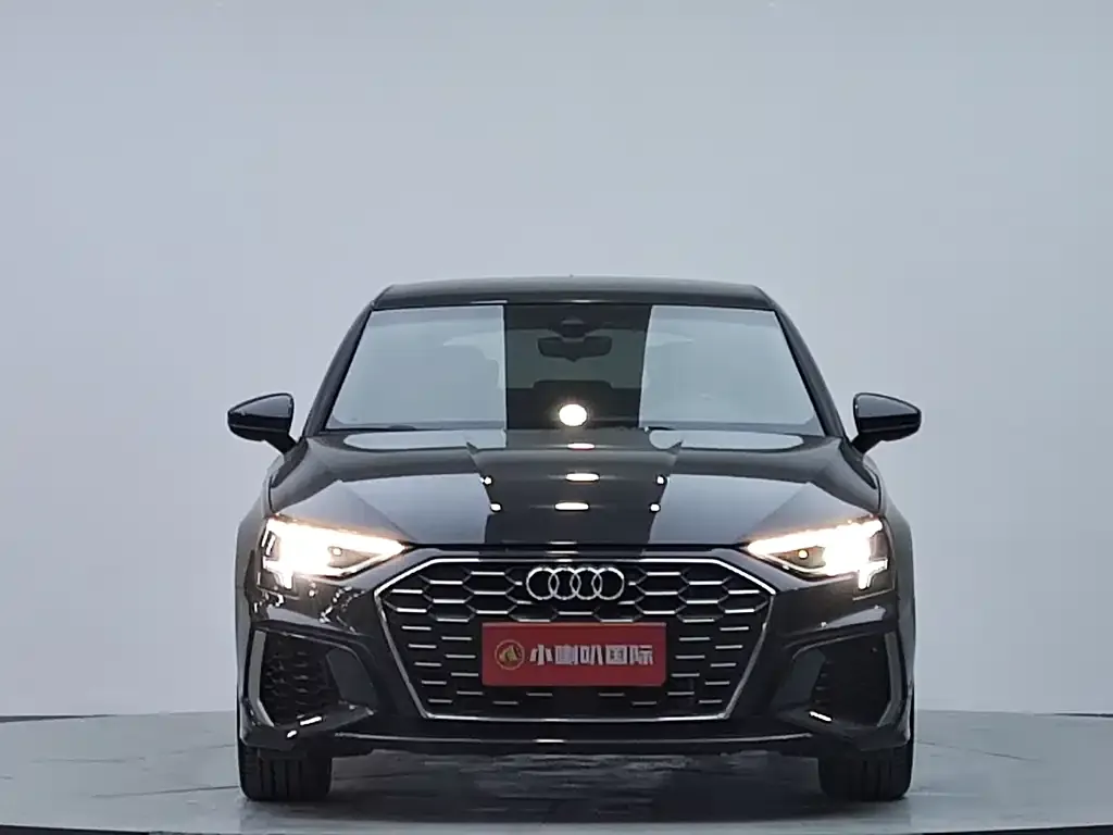 Audi A3 2023 из CN, фото 3