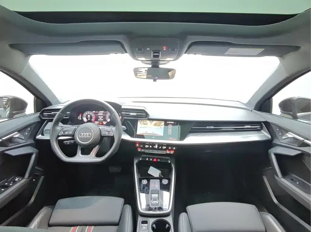Audi A3 2023 из CN, фото 6