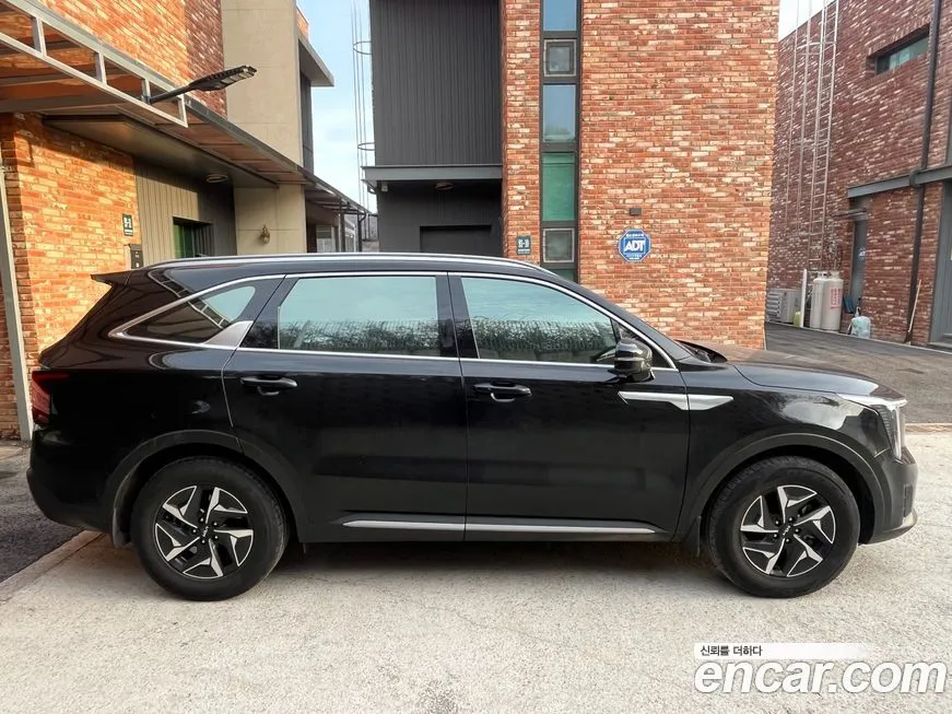 Kia Sorento — фото 7