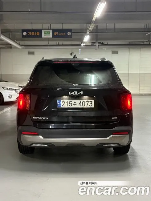 Kia Sorento — фото 8