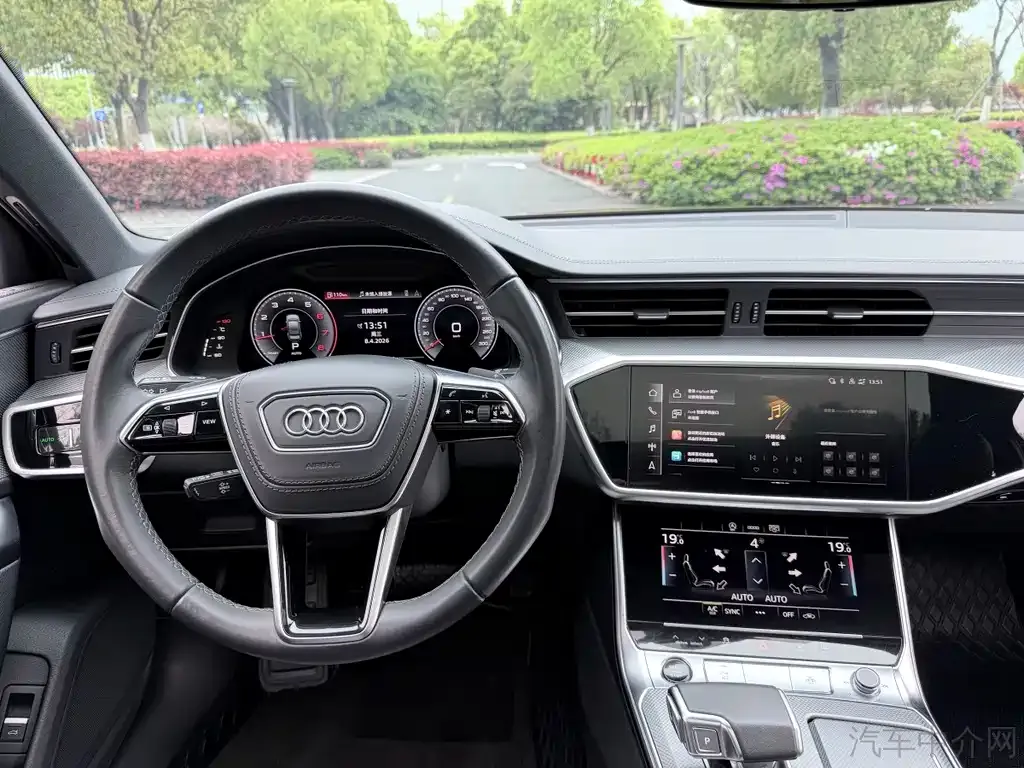 Audi A6L — фото 2