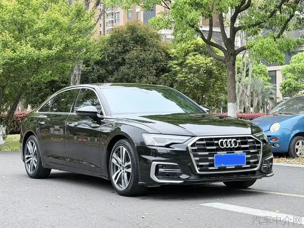 Audi A6L — фото 8