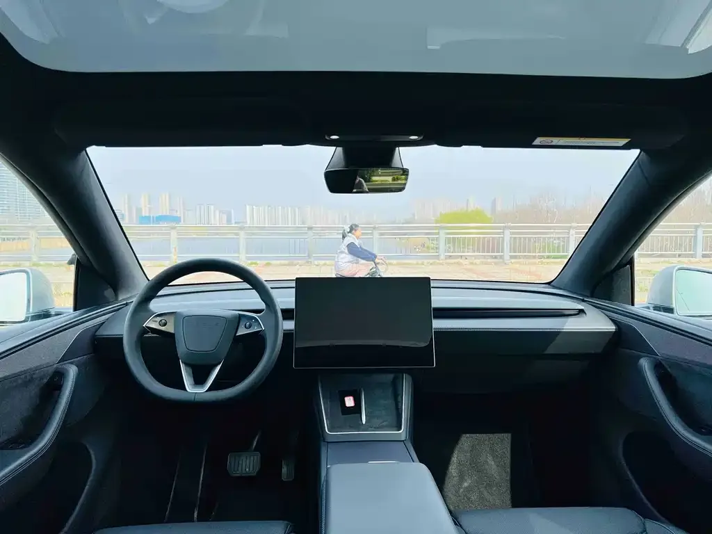 Tesla Model Y L 2025 из CN, фото 4