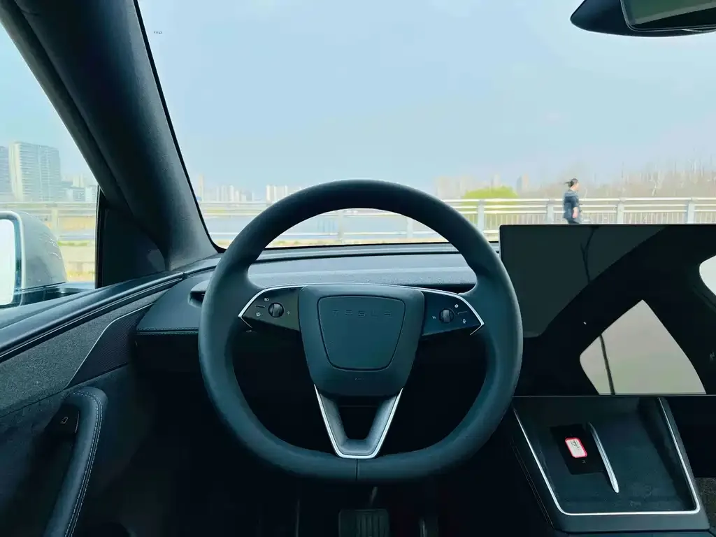Tesla Model Y L 2025 из CN, фото 3