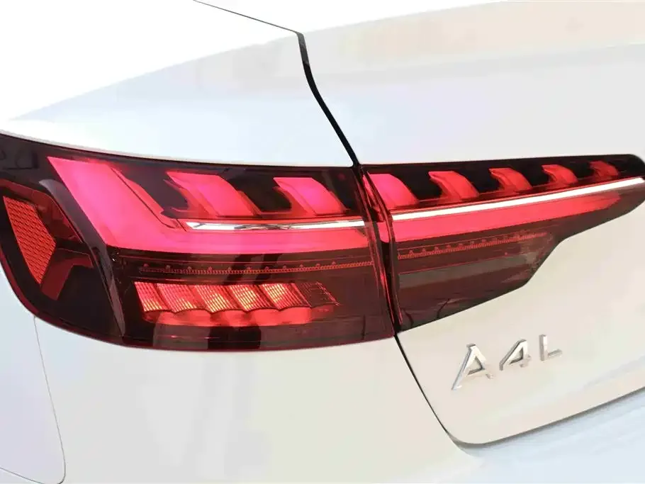 Audi A4L — фото 3