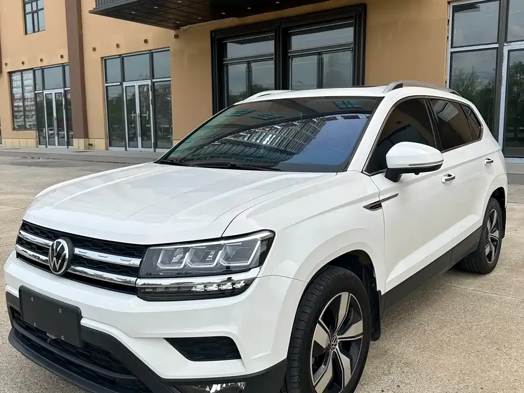 Volkswagen Tharu — фото 1