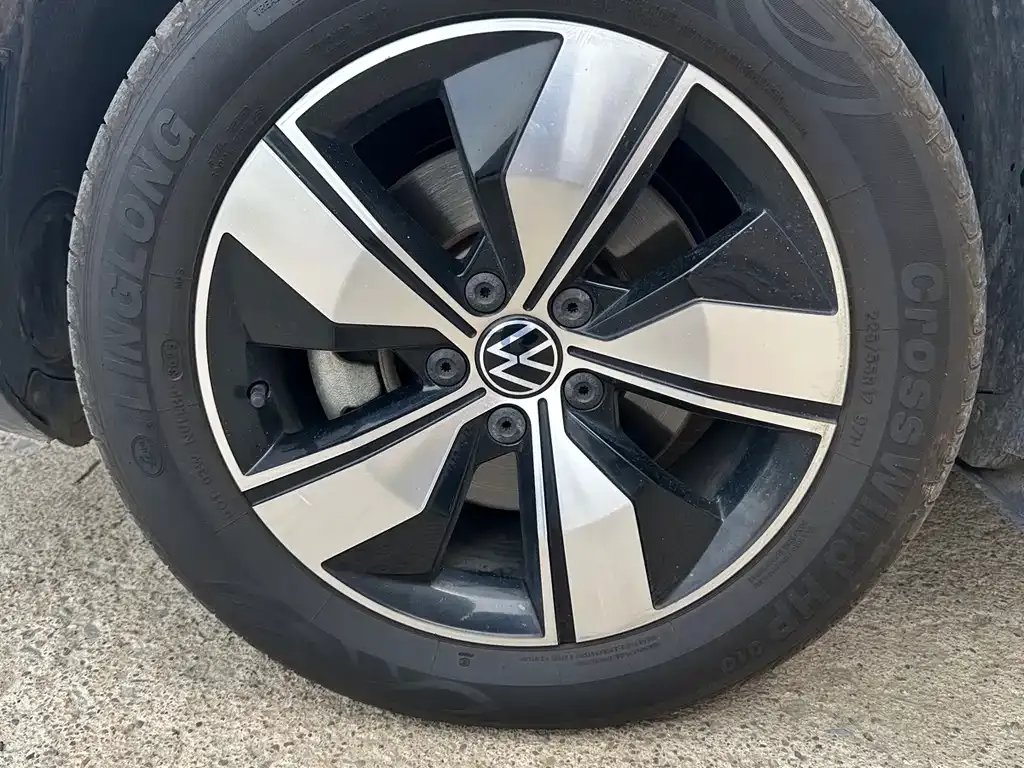Volkswagen Tharu — фото 6