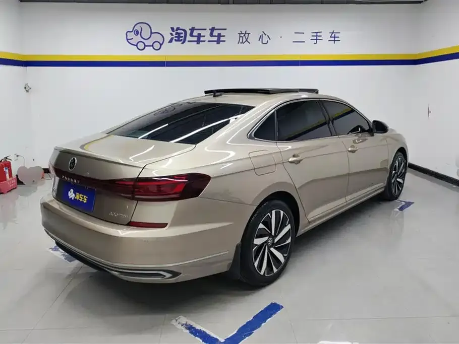 Volkswagen Passat — фото 6