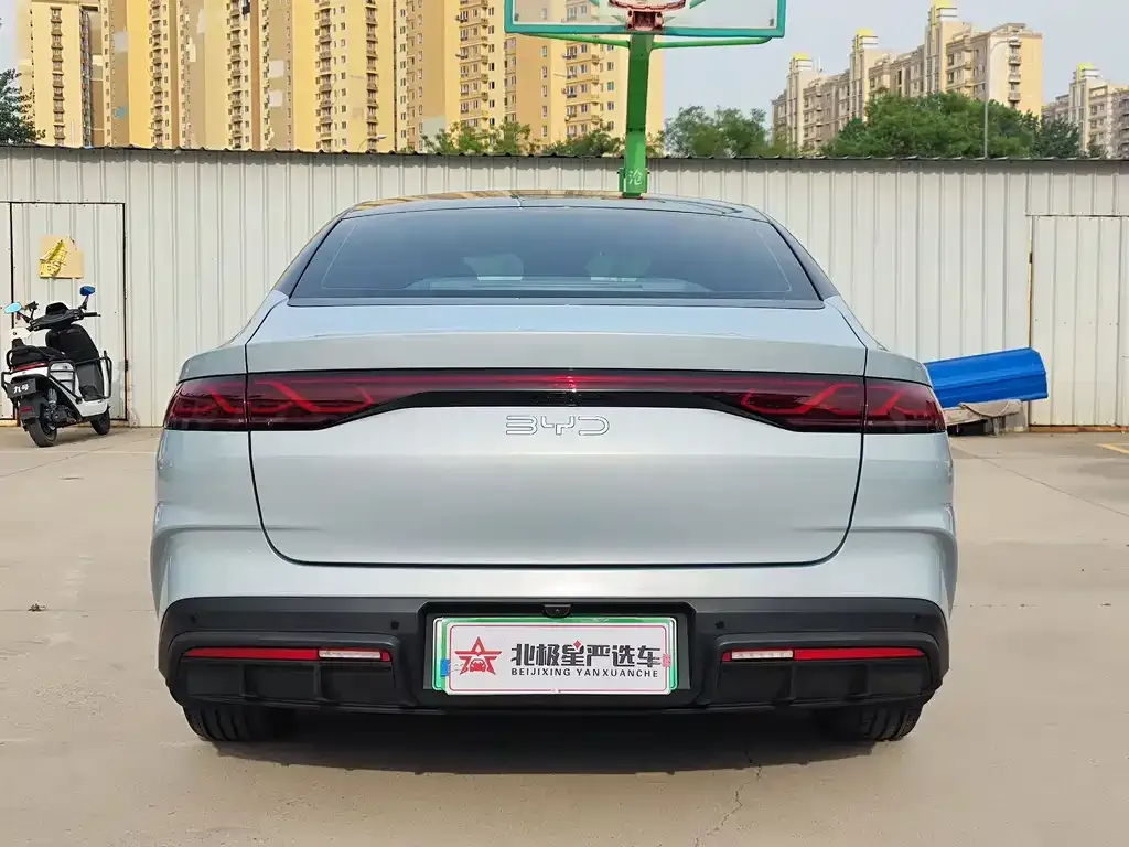 BYD Qin L — фото 9