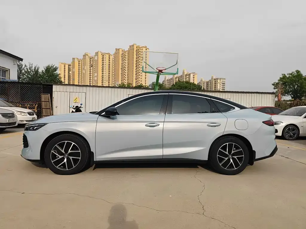 BYD Qin L — фото 10