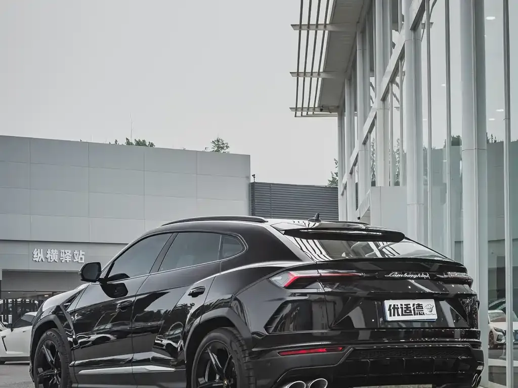 Lamborghini Urus — фото 7