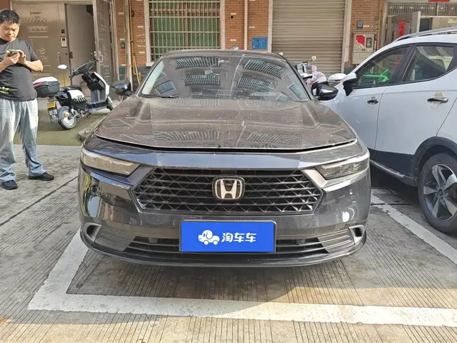Honda Accord — фото 7