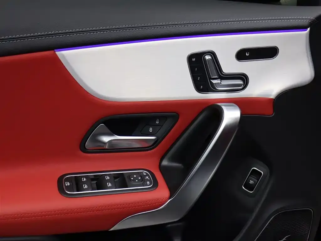 Mercedes-Benz CLA AMG — фото 3