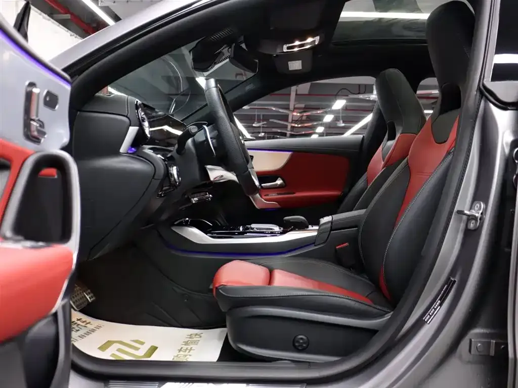 Mercedes-Benz CLA AMG — фото 10