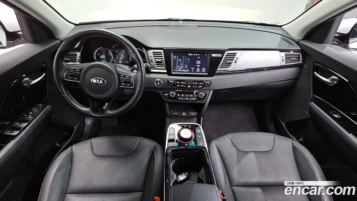 Kia Niro — фото 10