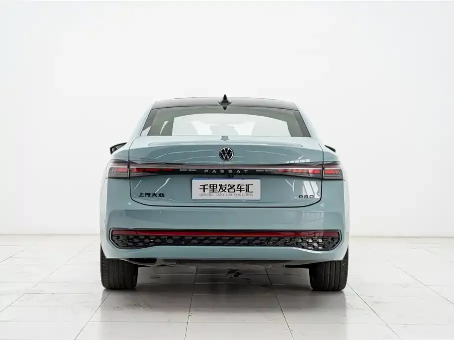 Volkswagen Passat — фото 10