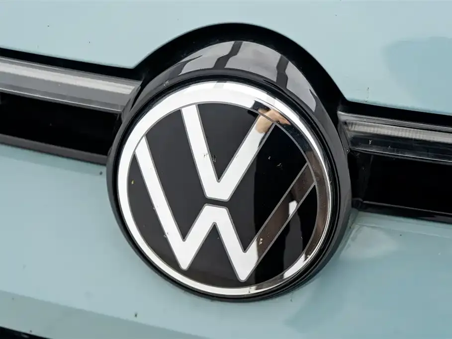 Volkswagen Passat — фото 9