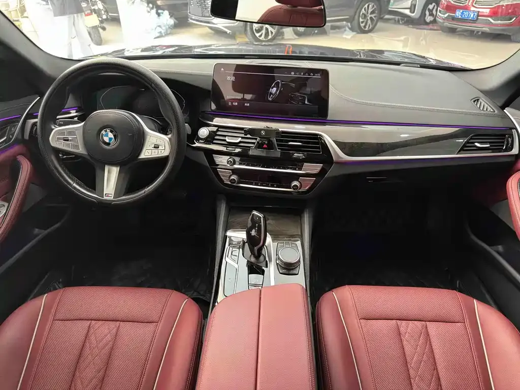BMW 5 Series — фото 10