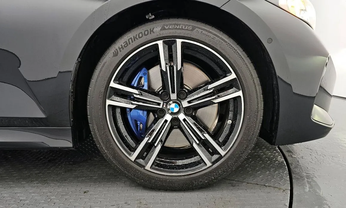 BMW 3-Series 2025 из KR, фото 10